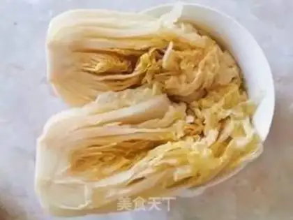 Make Sour sauce and lamb step 0