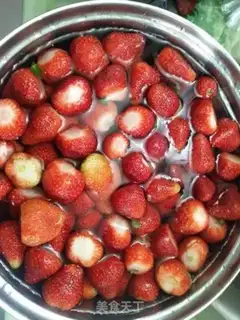 Make Strawberry jam step 0