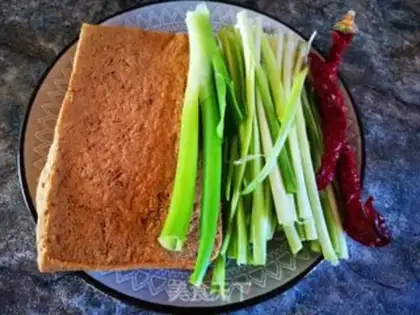 Make Garlic seeded chicken tofu step 0