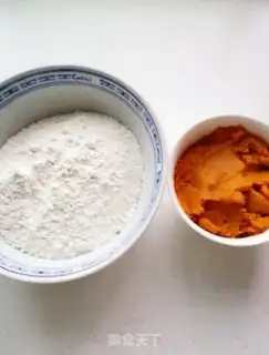 Make Christmas pumpkin ring step 3