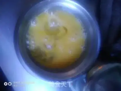 Make Korean shrimp rice step 1