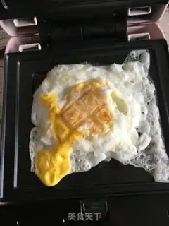 Make Egg sandwich step 4
