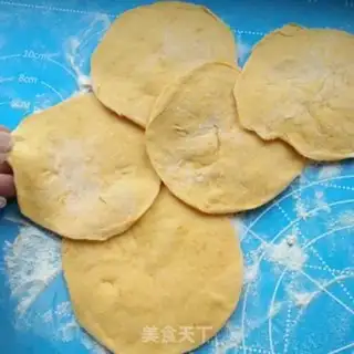 Make Pumpkin sesame soy sauce step 4