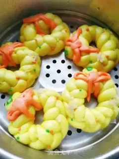 Make Christmas pumpkin ring step 16