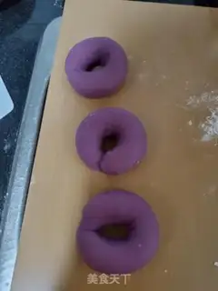 Make Purple donut buns step 3