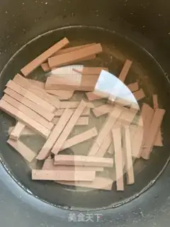 Make Powder and goat blood step 1