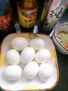 Make Eggs step 0