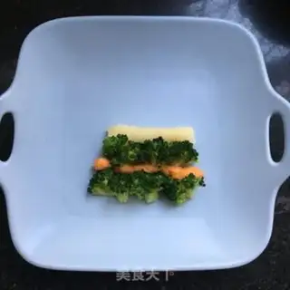 Make A Christmas plate step 6