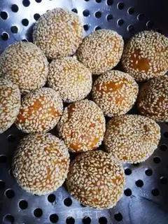 Make Red potato sesame ball step 12
