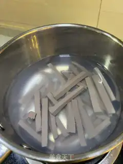 Make Powder and goat blood step 6