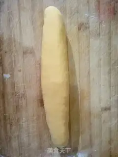 Make Pumpkin Sugar Triangle step 5