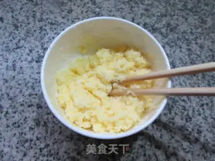 Make Eggs and coconuts step 2