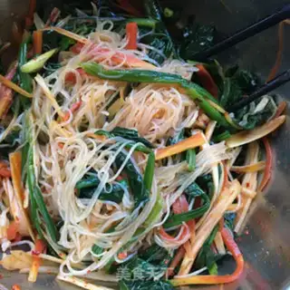 Make A spinach mix fan step 7