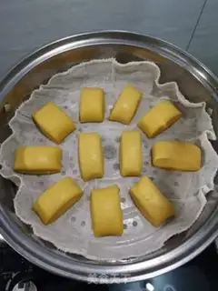 Make Gold buns step 6