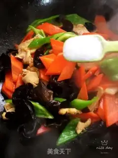 Make Chicken fried pepper wood carrots step 10