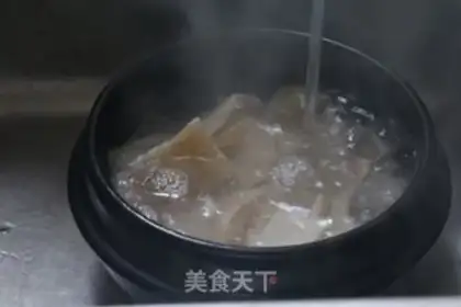 Make The gravy radish soup step 4