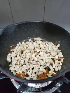 Make The bean shrimp and radish step 11
