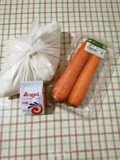 Make Carrot buns step 0