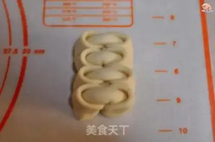 Make "Blossom of flowers." step 6
