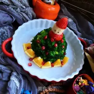 Make Snowman Christmas tree step 10