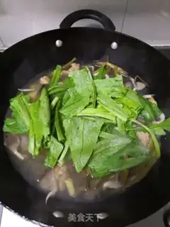 Make Three soups of meat step 7