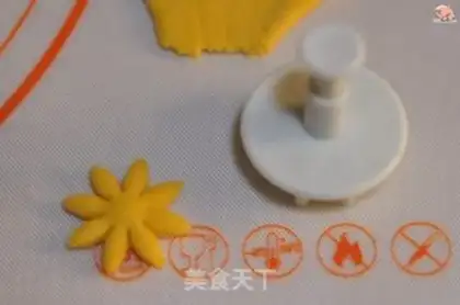 Make Carrot, bean bag step 8