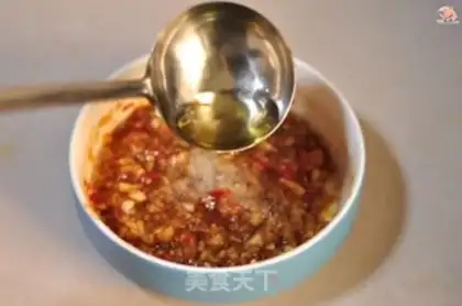 Make A garlic fan with a shrimp back step 4