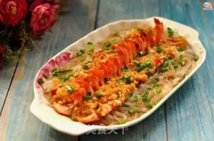 Make A garlic fan with a shrimp back step 8