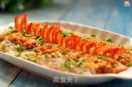 Make A garlic fan with a shrimp back step 9