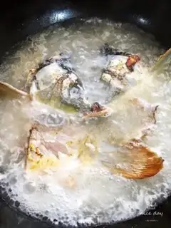 Make Fish-head tofu soup step 5