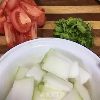 Make Tomatoe tonic soup step 1