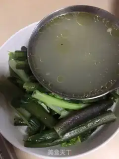 Make Chicken soup gravy step 6