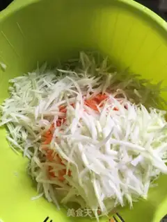 Make Spring rolls step 6