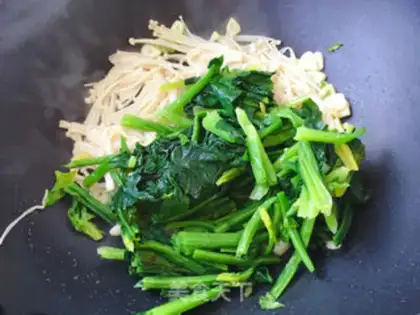 Make Spinach fried golden mushrooms step 6