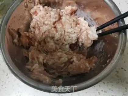 Make The traditional pork sauerkraut step 1
