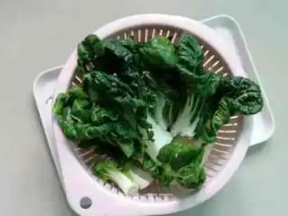 Make Chestnut cabbage step 2