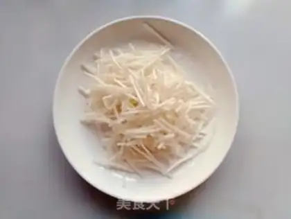 Make Pepper bean sprouts step 1