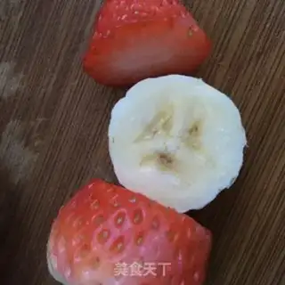 Make Strawberry Snowman step 3