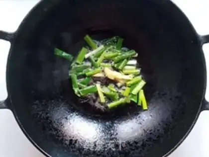 Make Tofu burns fish heads step 2