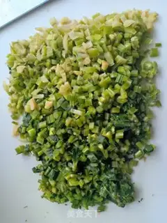 Make Beef celery pie step 1