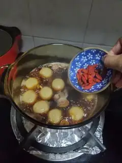 Make Red dates, black sugar, soup step 4