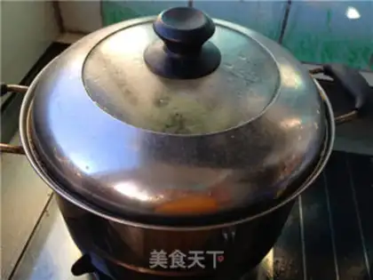 Make Queen of Hong Kong step 10