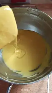 Make Orange Cake roll step 8