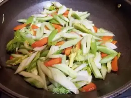 Make Carrots and curry step 5