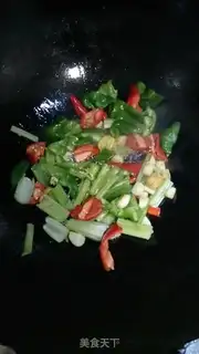 Make Jiangxi little fried meat step 6