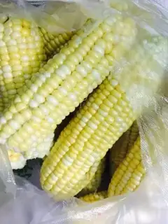 Make Corn carrot bone soup step 1
