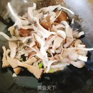 Make Mushroom spinach powder step 4