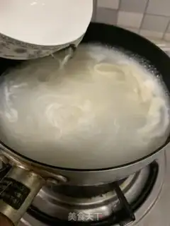 Make Garlic pasta step 3