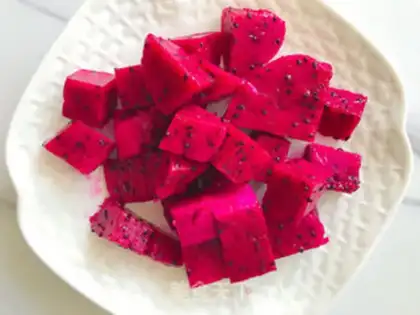 Make A flamingo red bean pie step 1
