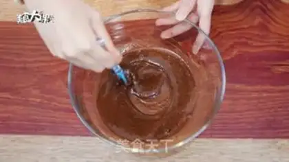 Make Christmas gingerbread house step 1